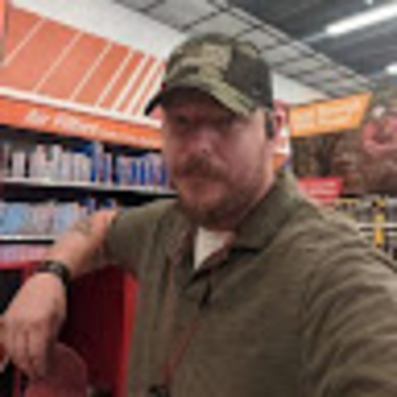 Meet your Posher, Jared - Picture 1 of 1